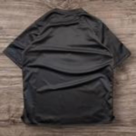 Umbro Black & White Ombre Soccer Jersey – Size L - Picture 2 of 6